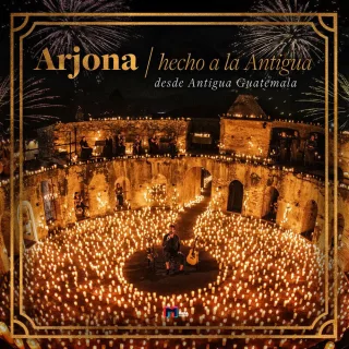 Hecho a la Antigua (En Vivo)