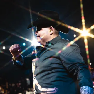 Chuy Lizarraga Y Su Banda