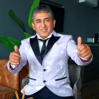 Huguito Flores