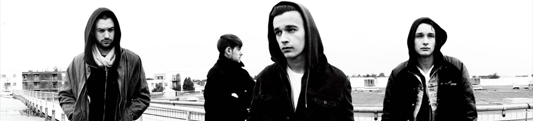 Banner de The 1975